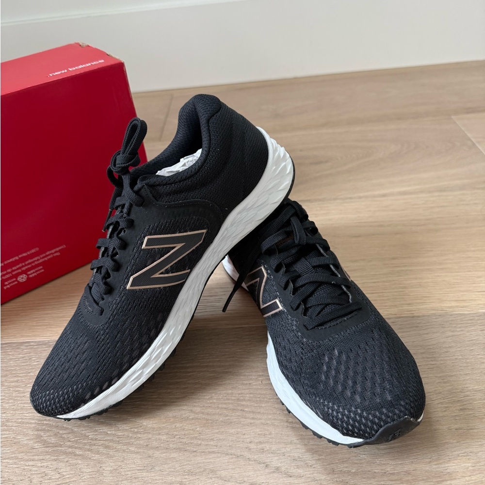 NIB New Balance Fresh Foam Running Shoe 7.5